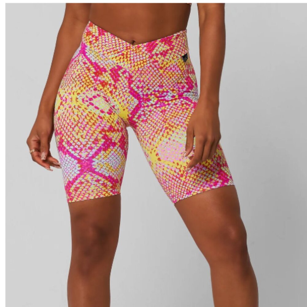 LiCi Fit Pink Lemonade V-Cut Scrunch Biker Short